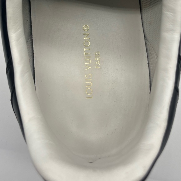 Louis Vuitton Rivoli Sneaker, Black and White Louis Vuitton size 10.5 (12) - Picture 4 of 8